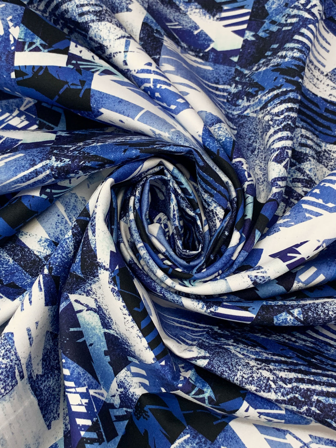 Dark Powder Blue/White/Black 100% Cotton Abstract Geometric Print Sateen Shirting 57W