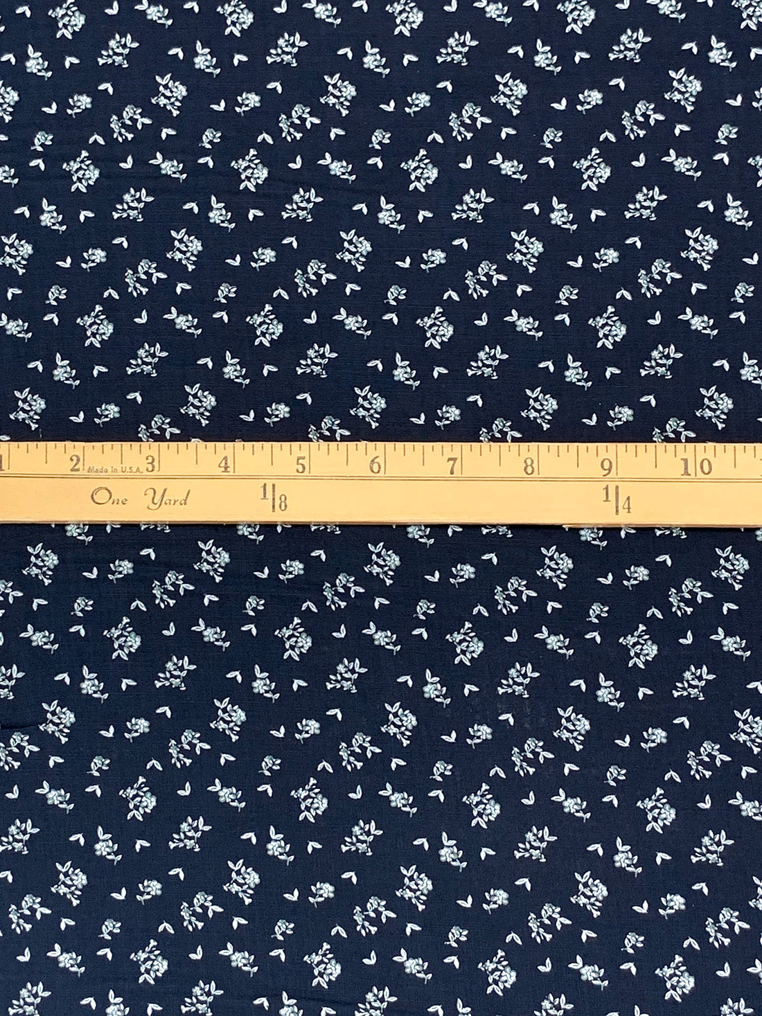 Navy/White/Teal Blue 100% Cotton Floral Print Crosshatch Weave Shirting 57W