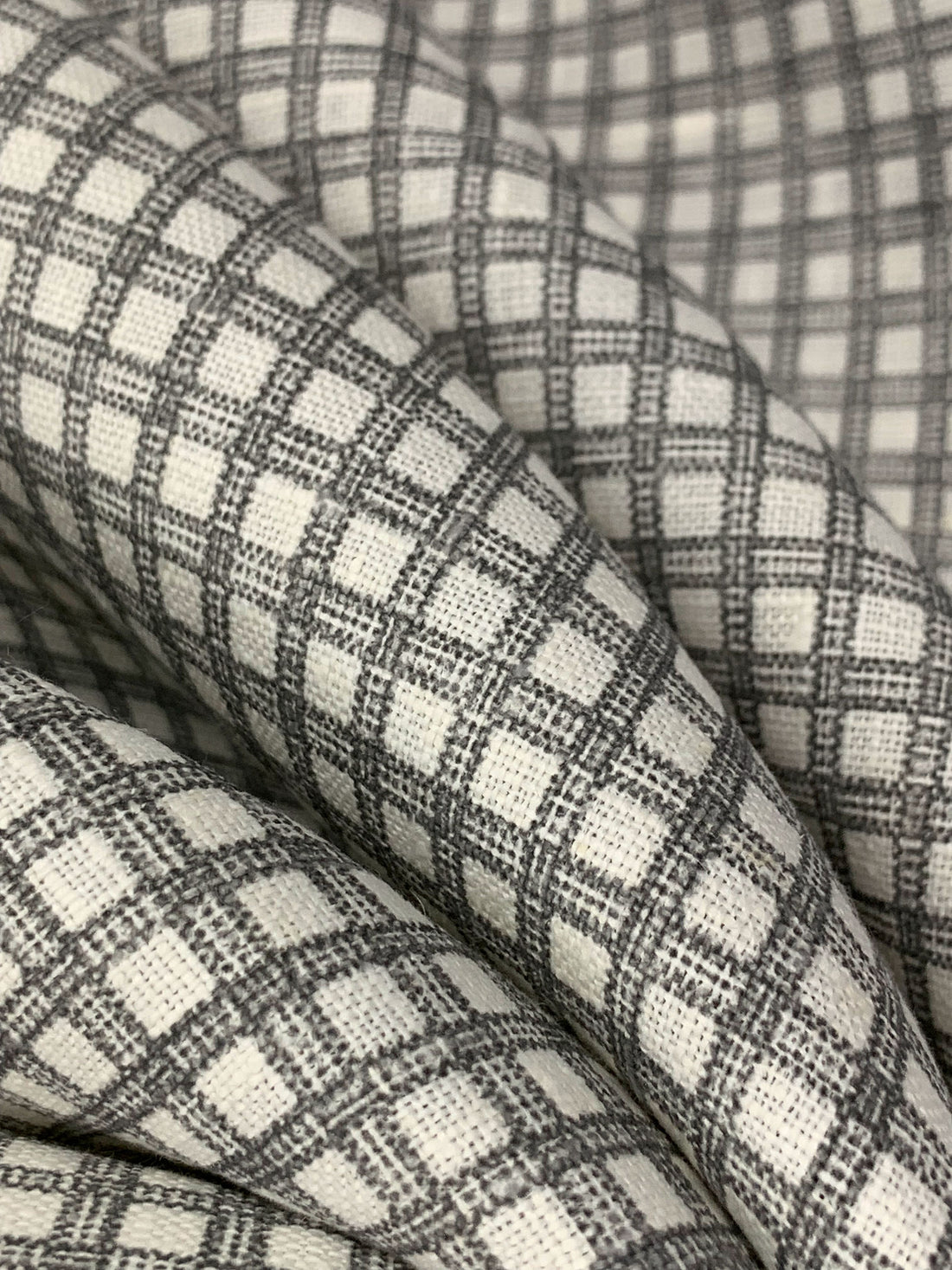 White Chocolate/Granite 100% Linen Grid Print Home Decor Woven 58W