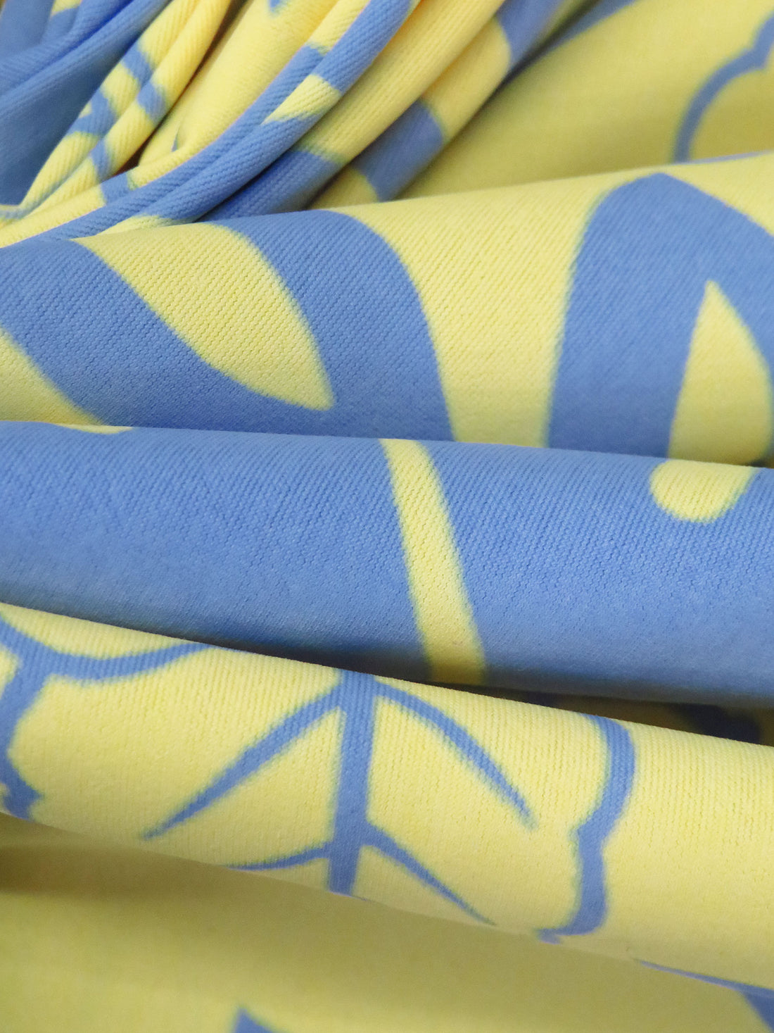 Light Straw/Vista Blue Nylon/Lycra Double Border Tropical Floral Print Swimwear Knit 56W