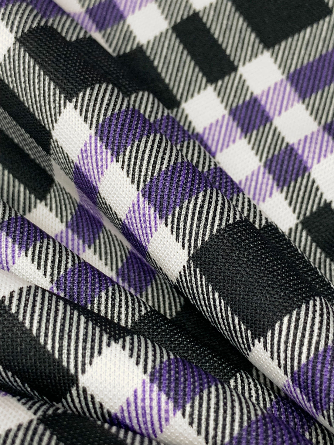 Black/White/Dark Indigo 100% Cotton Diagonal Plaid Interlock Knit 58W