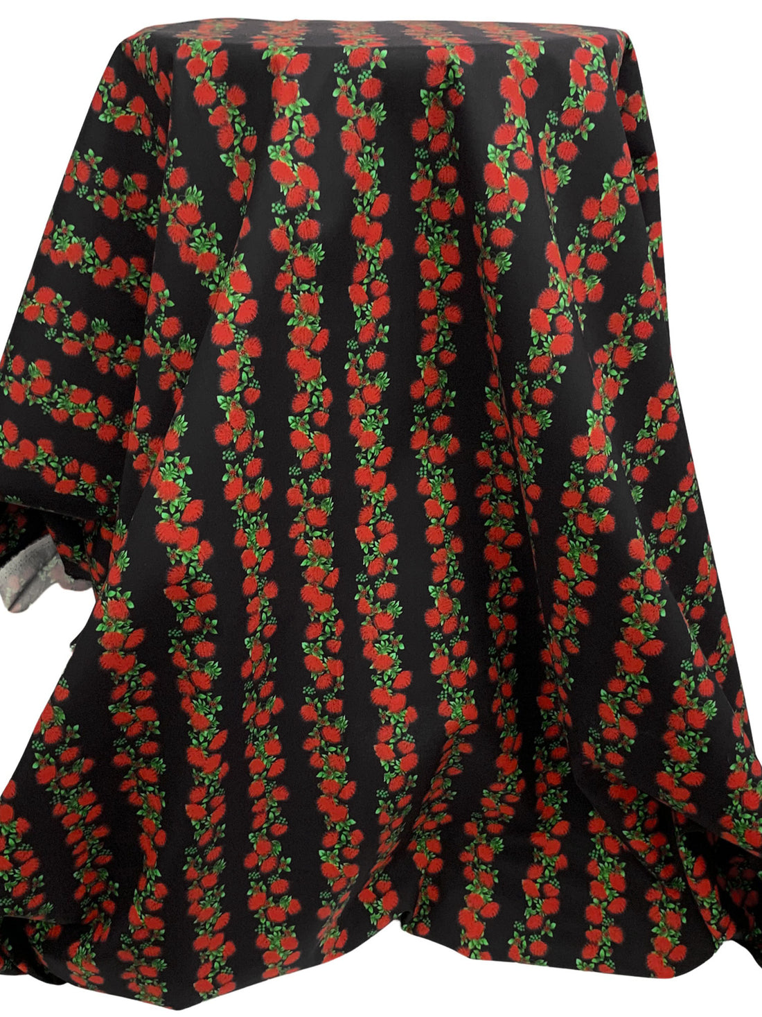 Auburn Red/Black 100% Cotton "Blossom" Print Tropical Gardens Aloha Iki - Robert Kaufman - 44W
