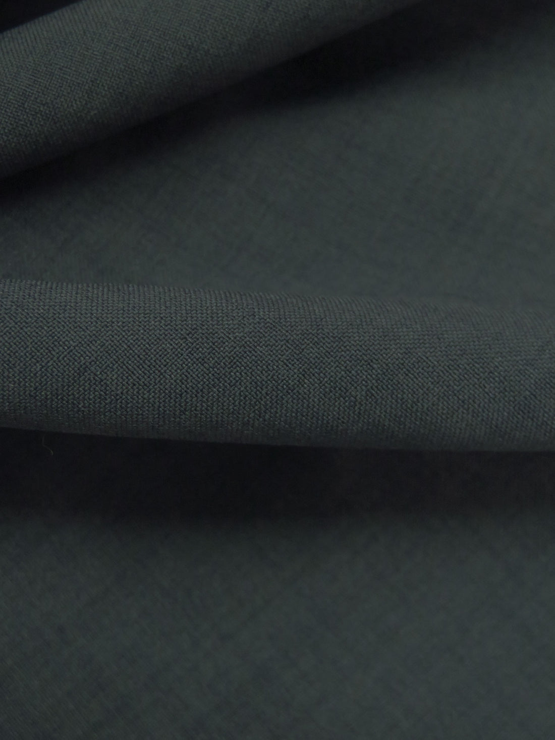 Charcoal 100% Polyester Zanzibar Performance Shirt Weight Woven - Robert Kaufman - 56W