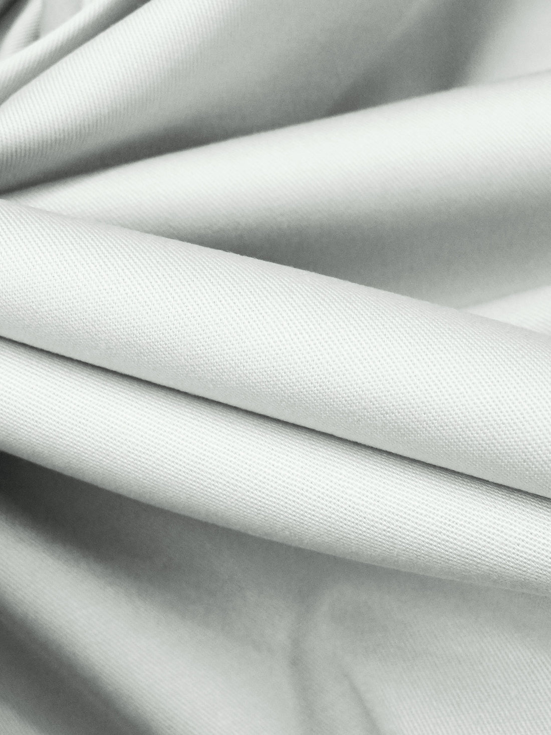 Lightest Gray 100% Cotton Fineline Twill - Robert Kaufman - 44W