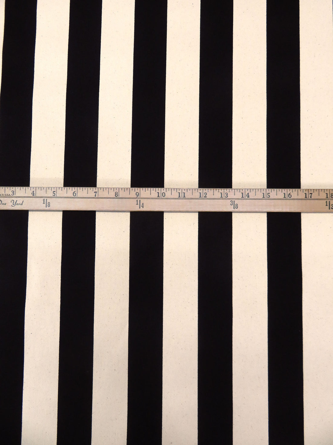 Beige Cream/Black 100% Cotton Vertical Stripe Print Canvas - Sevenberry By Robert Kaufman - 44W