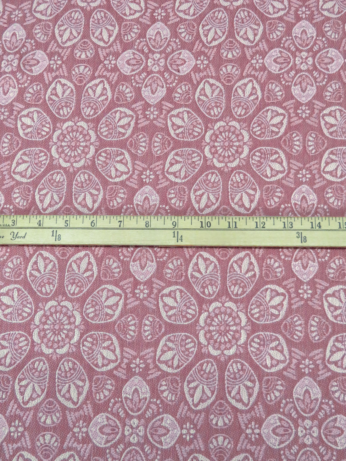 Mauve Pink/Off-White 100% Cotton Ornate Medallion Jacquard - Robert Kaufman - 46W