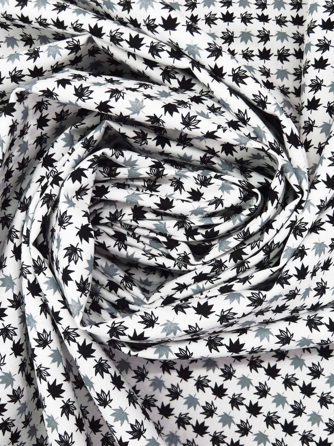 White/Black/Cadet Gray 100% Cotton Maple Leaf Print Poplin Shirting - Robert Kaufman - 58W