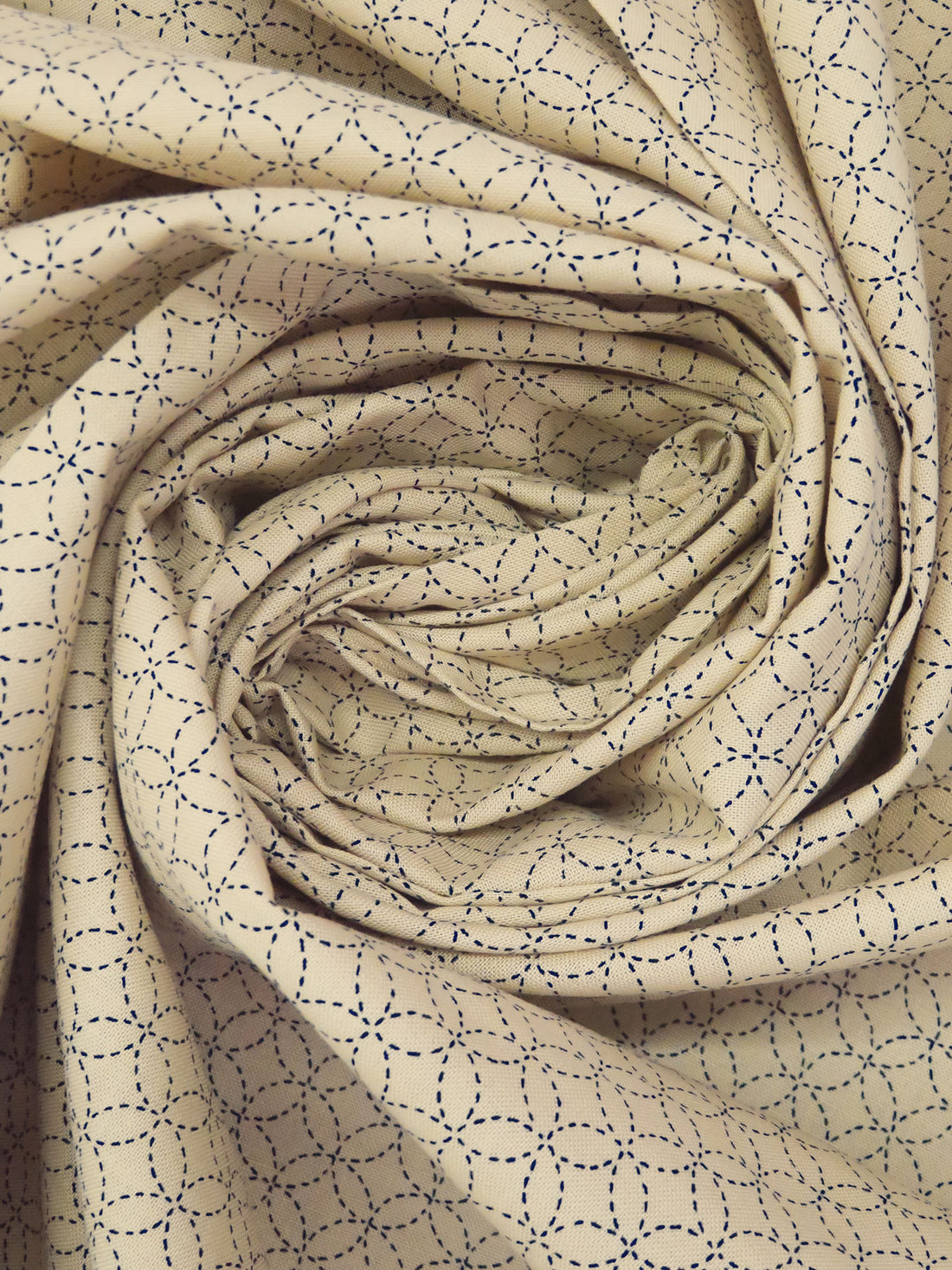 Tan/Midnight Navy 100% Cotton Interlocking Circles Print Quilt Weight Woven - Sevenberry By Robert Kaufman - 42W