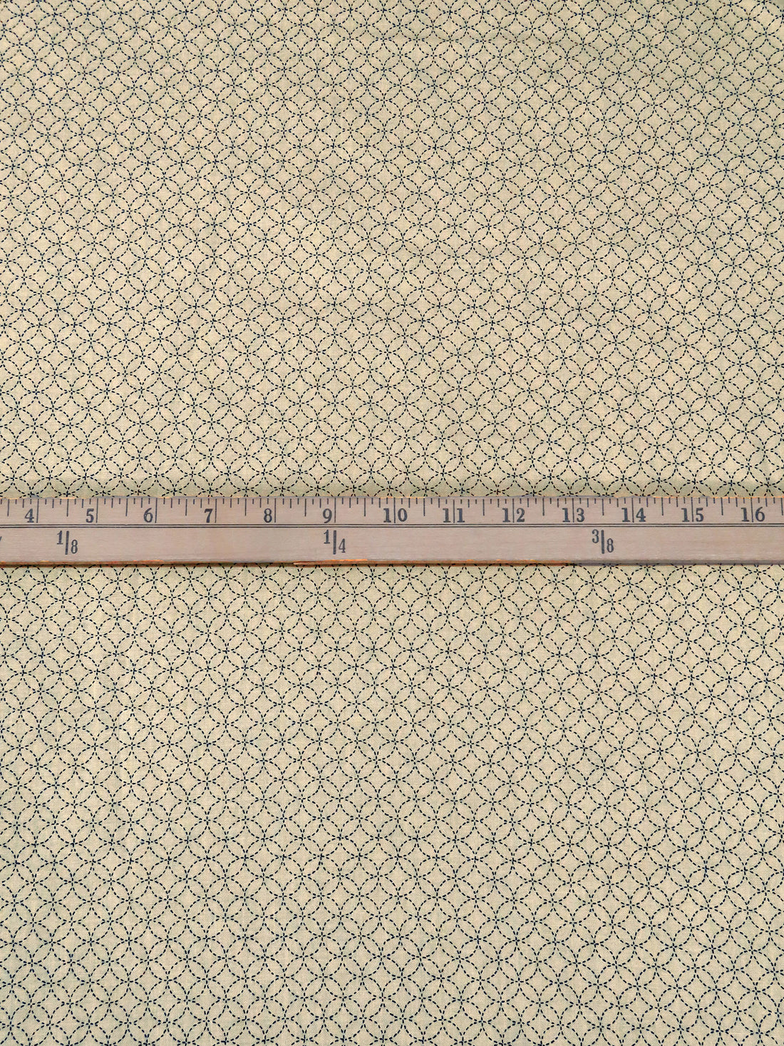 Tan/Midnight Navy 100% Cotton Interlocking Circles Print Quilt Weight Woven - Sevenberry By Robert Kaufman - 42W