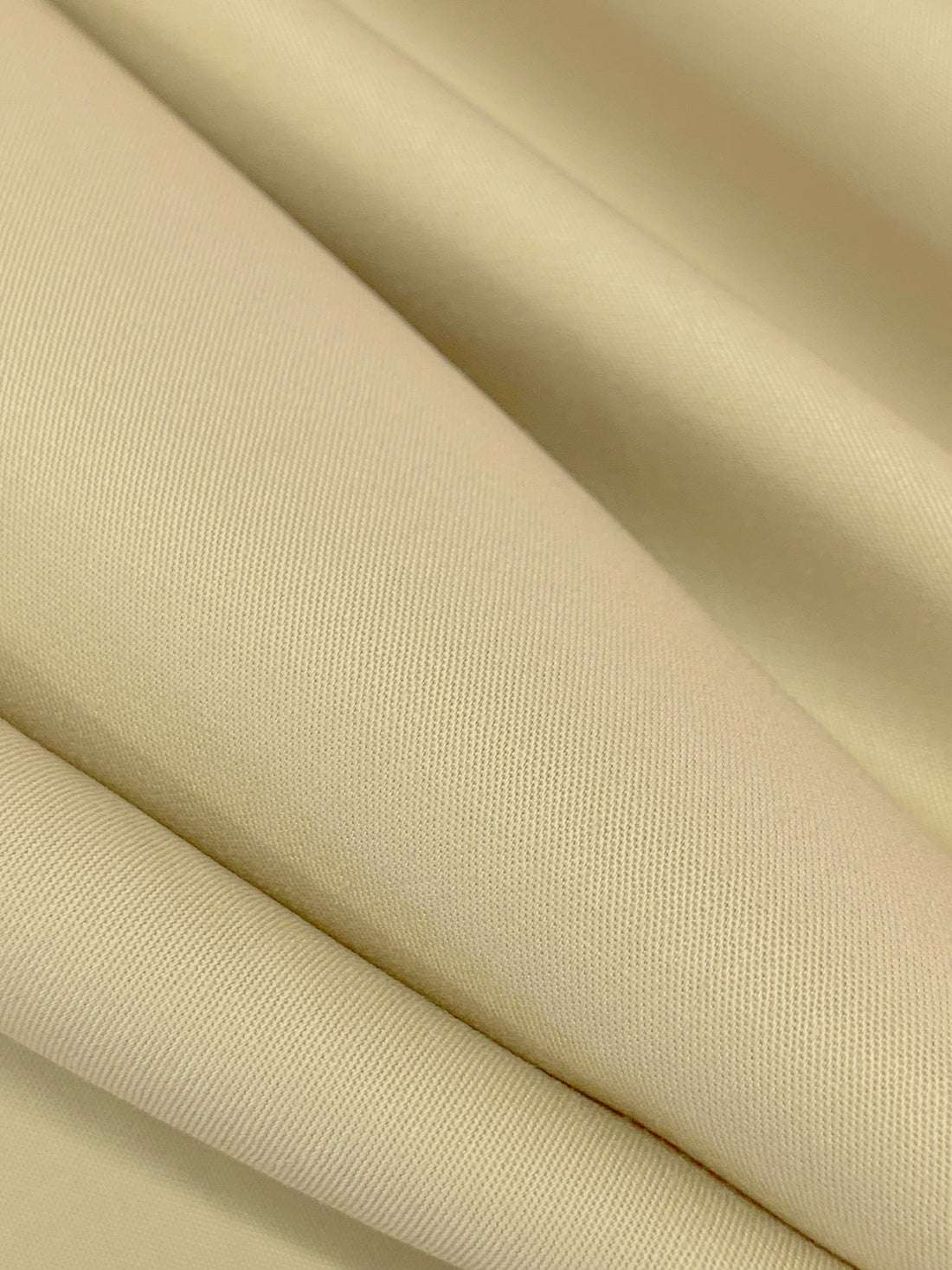 Light Beige 100% Cotton Fineline Twill - Robert Kaufman - 44W