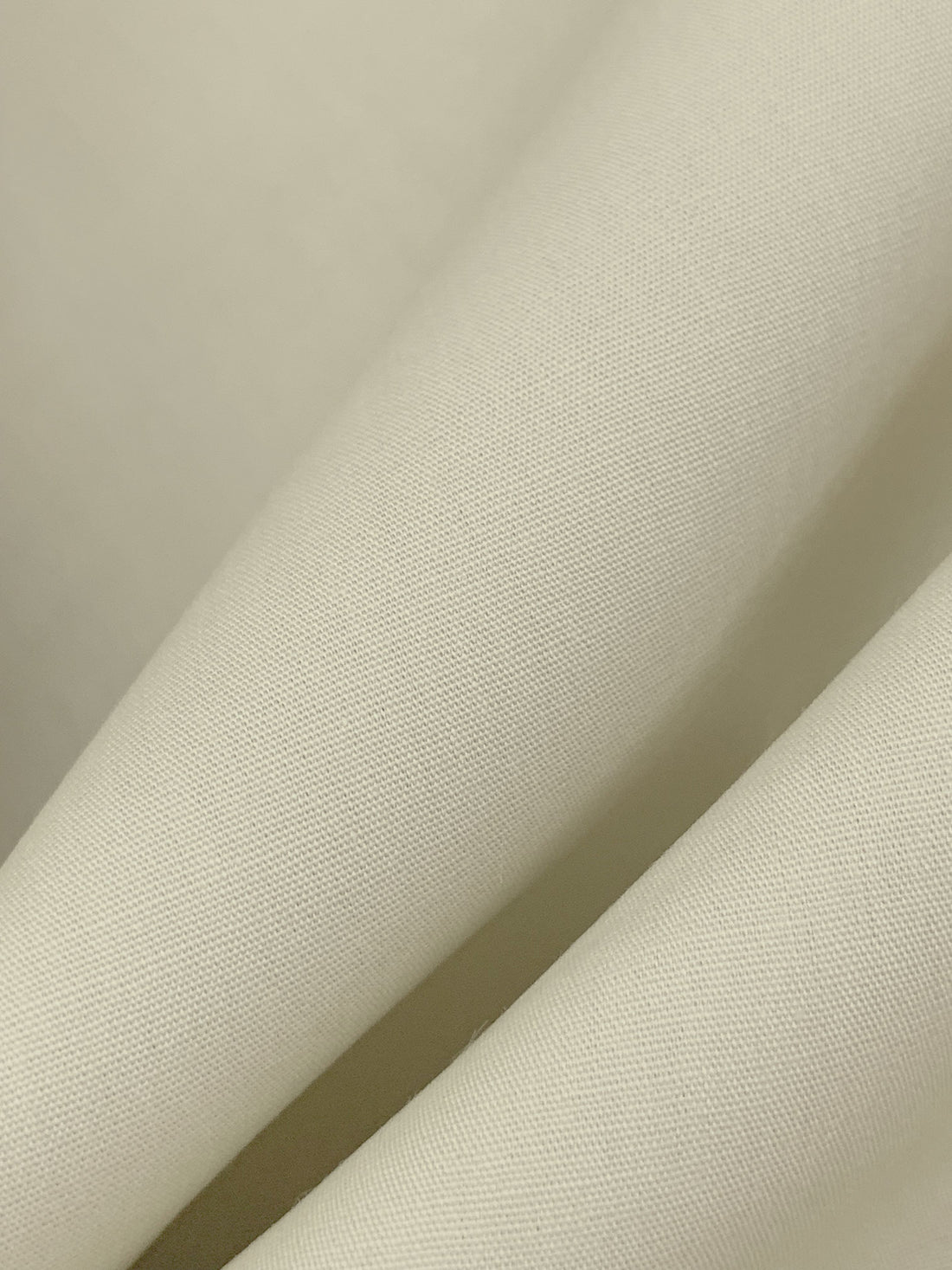 Raffia 100% Cotton Superluxe Poplin Shirting - Robert Kaufman - 44W