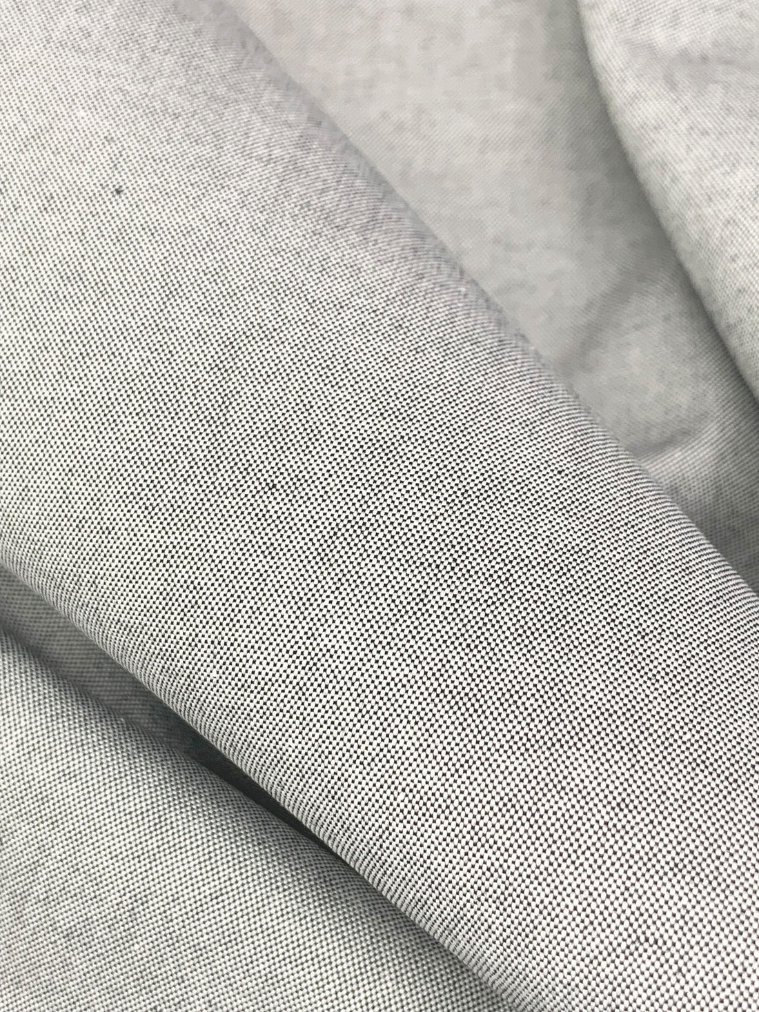 White/Black 100% Cotton Oxford Shirting - Imported From Japan By Robert Kaufman - 44W